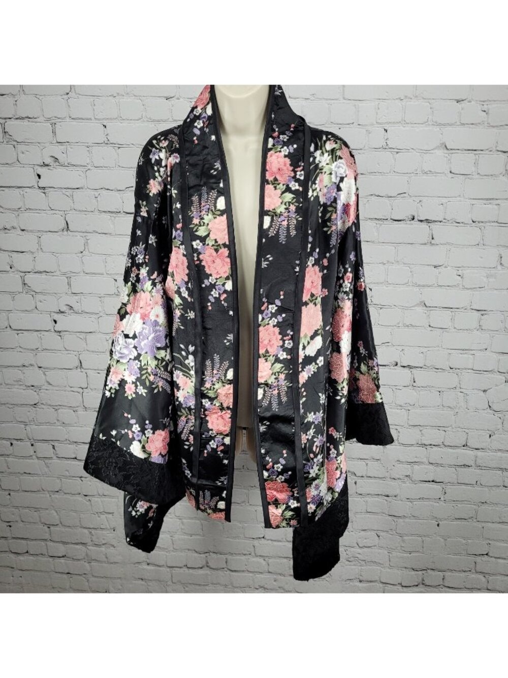 Black Floral Silky Lace Trim Long Sleeve Kimono Style Open Jacket Size Medium M